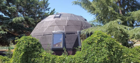Hut