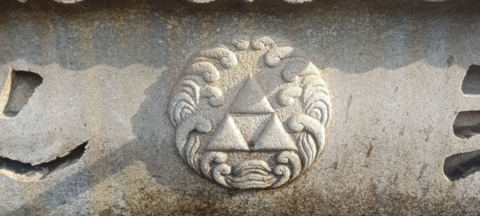 Uneo temple